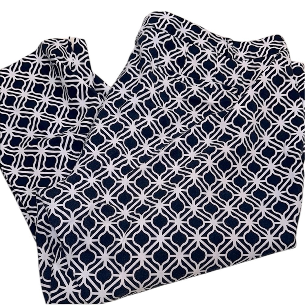 Crown and Ivy Stylish Patterned Pants size 24W